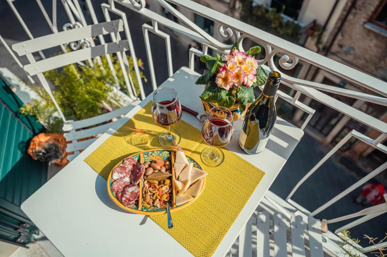 Taoapartments - Casa Vittoria Taormina Exteriör bild